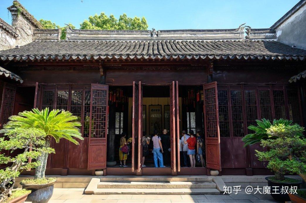 加入摩羯座的性格是怎样的 细心专情还是理性悲观知识星球,探索无限的知识宇宙
